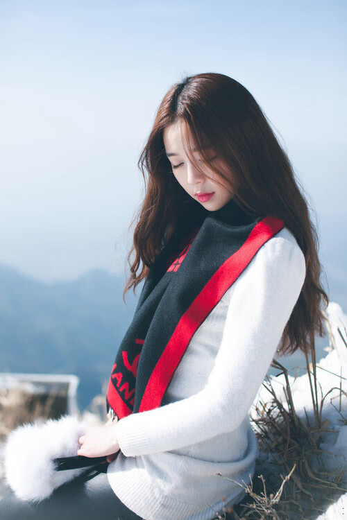 爱游戏ayx官网-中国队接力表现稳定夺得季军，中国队接力名单